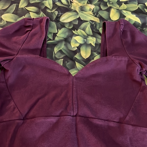 ARITZIA Talula SWEETHEART LONG SLEEVE TOP in Cardamom, Large, Preowned - Picture 7 of 10